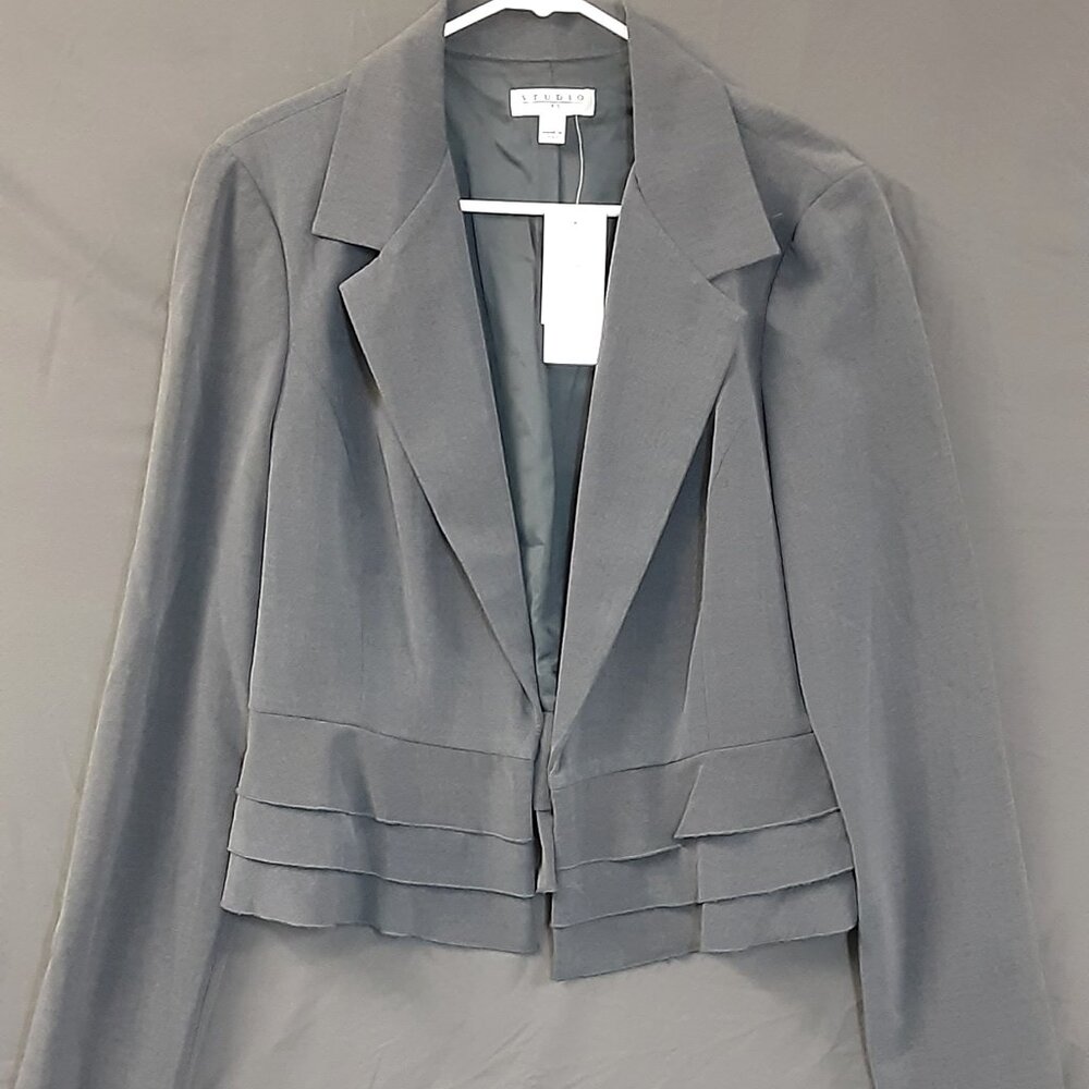 Studio JPR Woman's Jacket Size LARGE, Gray, Hook Closure, Ruffle Design